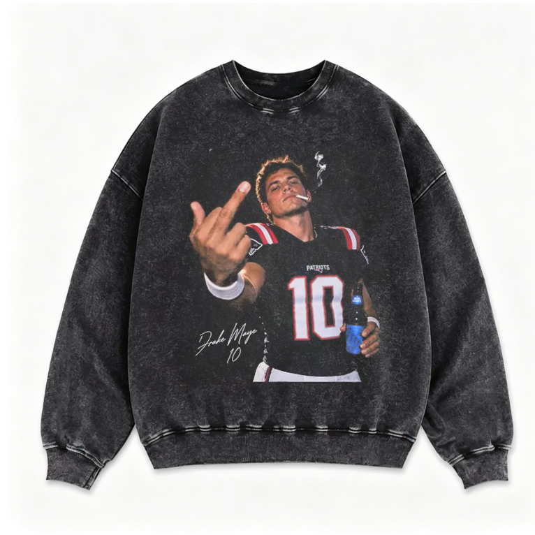 DM New England Football Graphic T-shirt